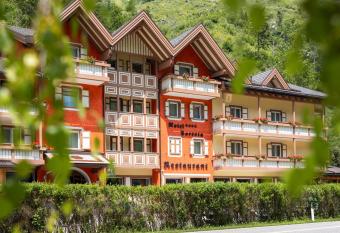 Hotel Foresta has Balcony rooms