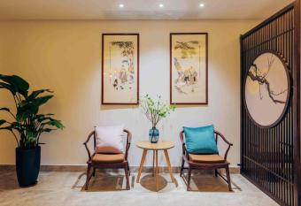 Suzhou Tai Lake East Mountain Scenic Area Orchard Holiday Villa has Balcony rooms