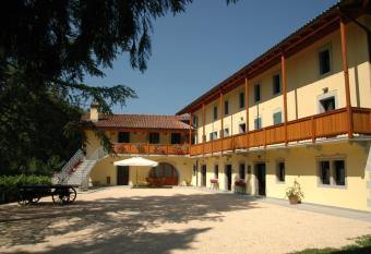 Country House Ramandolo Club has Balcony rooms