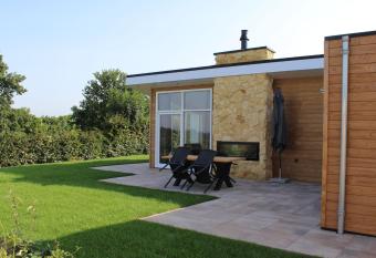 Resort Mooi Bemelen 8 has Balcony rooms