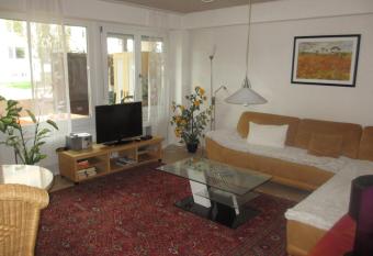 Im Zentrum Hebelhof 2 Zi. allows 18 year olds to book a room