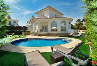 Villa Aphrodite has Balcony rooms