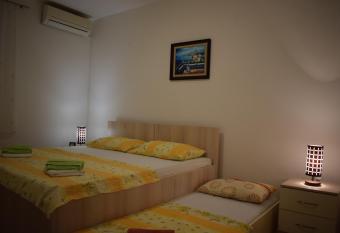 Apartment Relax has Balcony rooms