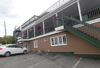 Happy Motel allows 18 year olds to book a room