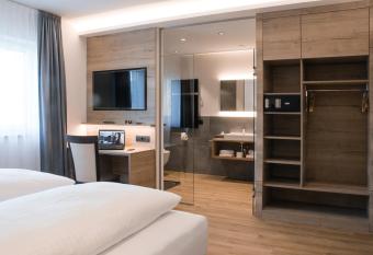 Patrix Hotel, Restaurant, Bar has Balcony rooms