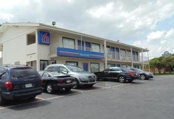 Motel 6 Denton, Tx - Unt has Smoking rooms