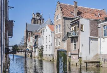 Blom aan de Gracht allows 18 year olds to book a room