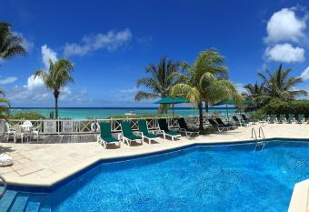Coral Sands Beach Resort has Balcony rooms
