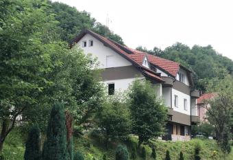 Pansion Neretva has Balcony rooms