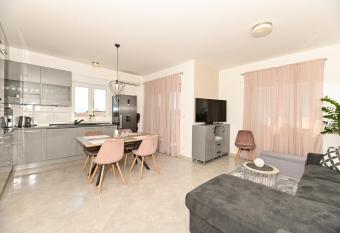 Apartment Marko has Balcony rooms