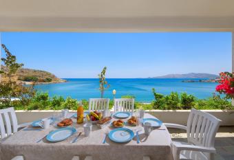 Haraki Sea View Luxury House has Balcony rooms