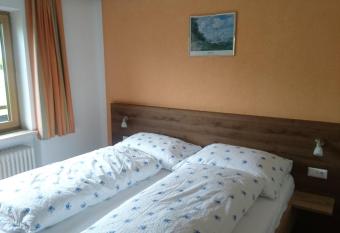 Pension Alpenstern has Balcony rooms