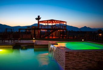 Cuatro Lunas Hotel Boutique allows 18 year olds to book a room