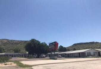 Desert Air Motel has Balcony rooms