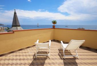 TaormiNaxos SkySea has Balcony rooms