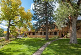 Inn on La Loma Plaza has Balcony rooms