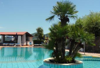 Poggio Aragosta Hotel & Spa allows 18 year olds to book a room