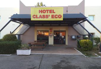 Class Eco Albi allows 18 year olds to book a room