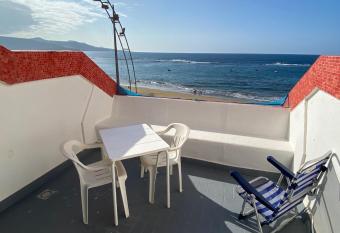 Yellow Sunmarine II has Balcony rooms