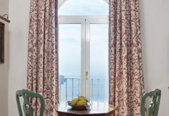 Villa Margherita by Belmond has Balcony rooms