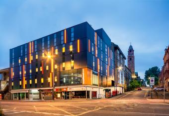 easyHotel Glasgow City allows 18 year olds to book a room