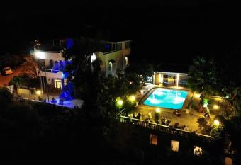 Villa Panorama has Balcony rooms