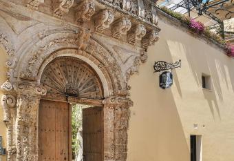 Relais Il Mignano has Balcony rooms