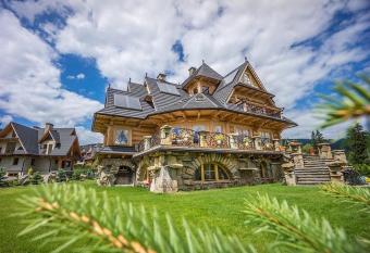 Willa Tatrza  ski Zomecek has Balcony rooms