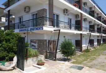 Samakovlis Apartments has Balcony rooms