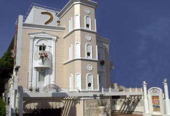 Hotel Fine Sakai has Smoking rooms