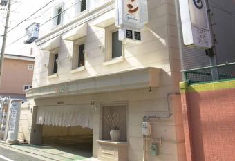 Hotel Fine Garden Sakai has Smoking rooms