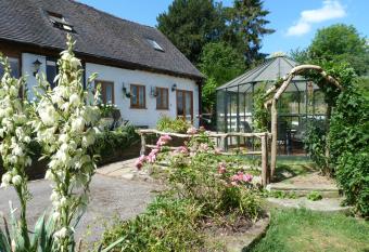 Mill Lodge Cheshire has Balcony rooms