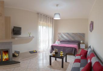 B&B La perla dei casali has Balcony rooms