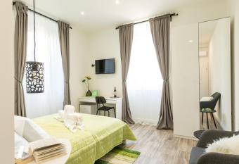 SeaBed Rooms Split allows 18 year olds to book a room