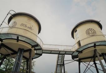 Themenhotel 50 s Ville Motel has Balcony rooms