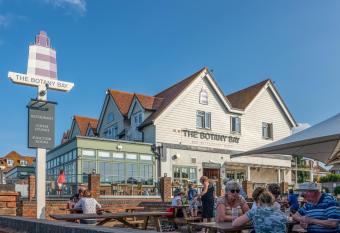 Botany Bay Hotel has Balcony rooms