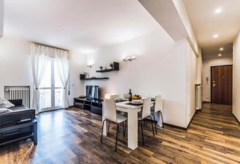 Venezia Ca  Sole allows 18 year olds to book a room