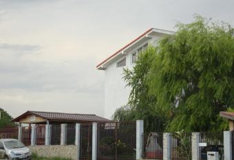 Vila Isabela has Smoking rooms