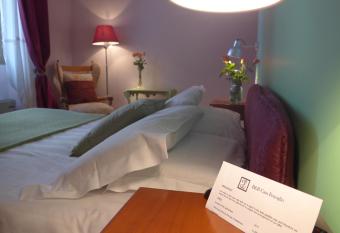 B&B Casa Fenoglio allows 18 year olds to book a room