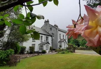 Score Valley Country House allows 18 year olds to book a room