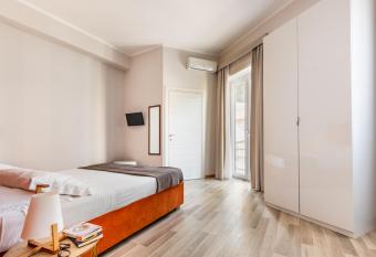 Nonna Nina has Balcony rooms