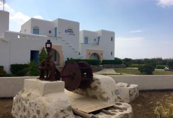 Mare Monte Studios has Balcony rooms