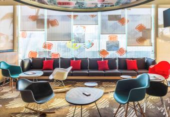 ibis Mazatlan Marina allows 18 year olds to book a room