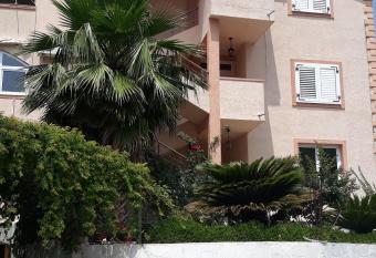 Apartmani Tanja has Balcony rooms