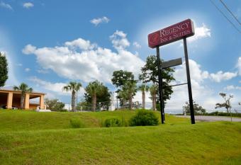 Days Inn by Wyndham DeFuniak Springs has Smoking rooms