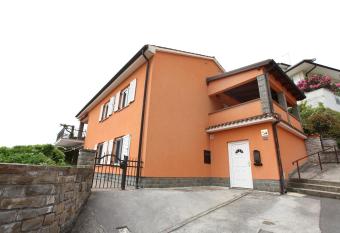 Portoroz Vintage Apartment with Amazing Sea View MO1 has Balcony rooms