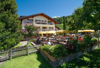 PENSION KLUGHAMMER has Balcony rooms