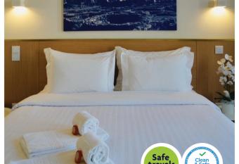    Poboa Guesthouse has Balcony rooms