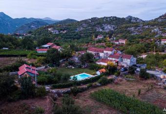 Rustic village has Balcony rooms