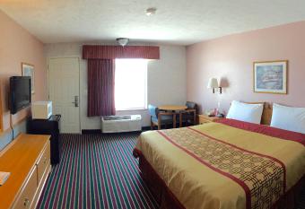 Platte Valley Inn allows 18 year olds to book a room